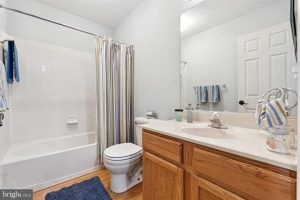 baltimore md colonial style full bath@