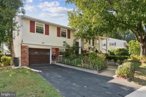 lutherville split level home front