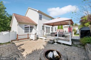 perry hall colonial style patio